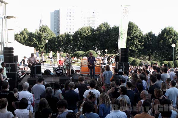 SALLIE FORD AND THE SOUND OUTSIDE - 2012-07-24 - PARIS - Parc de Belleville - 